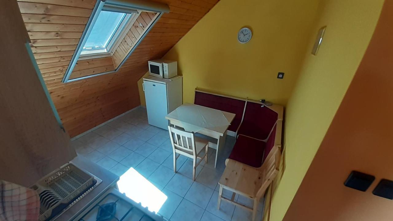 Patri Apartmanhaz 케츨리 외부 사진
