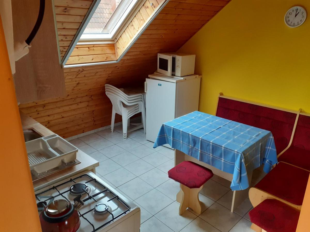 Patri Apartmanhaz 케츨리 외부 사진